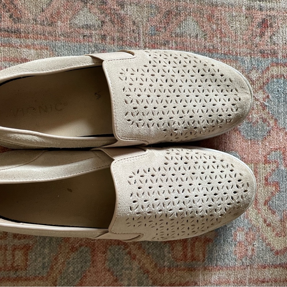 Vionic shoes